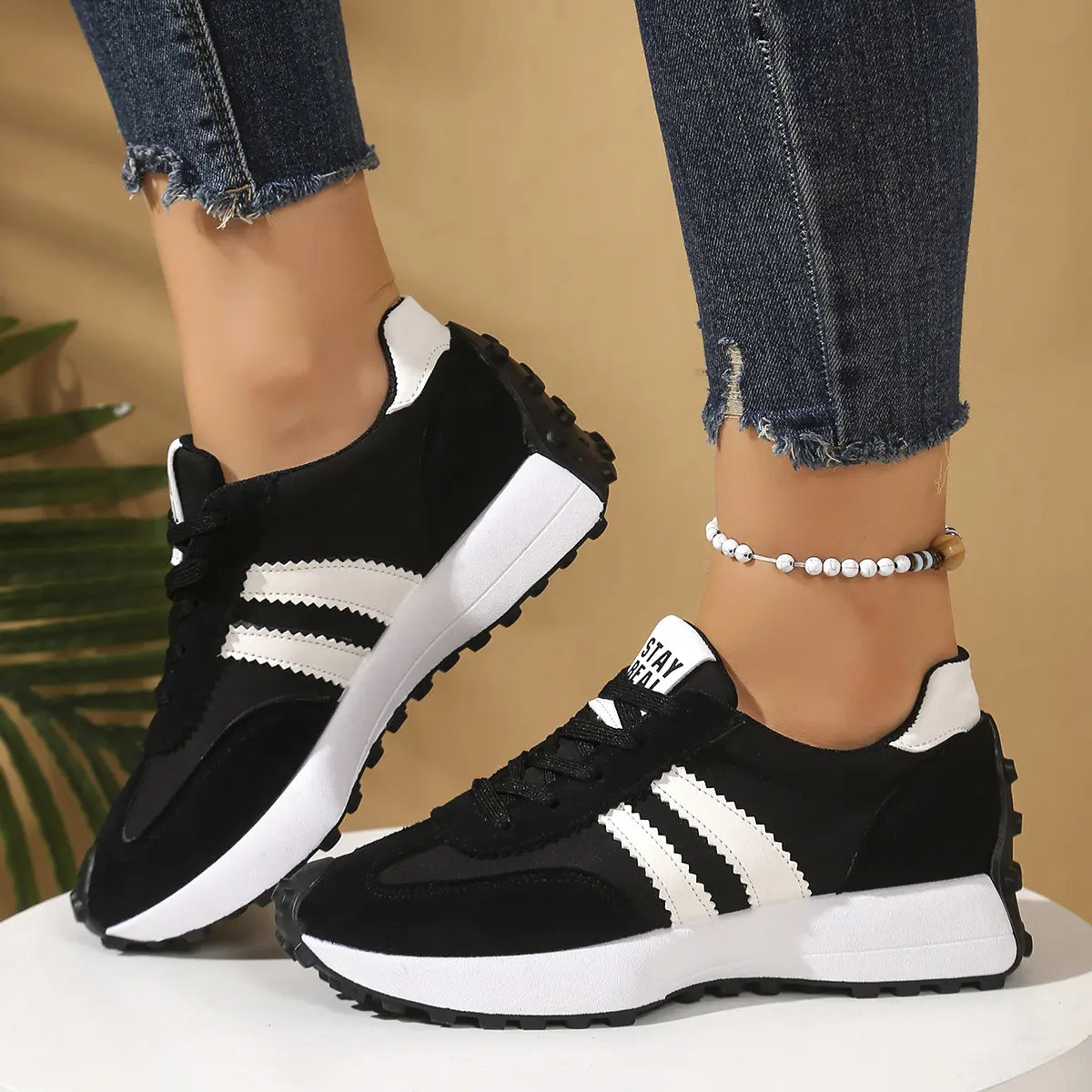 Women'S Fashion Low-Top Sneakers | Breathable Casual Trainers & Non-Slip Walking Shoes. Comfortable Lace-Up Round-Toe Footwear for Daily Wear & Gym